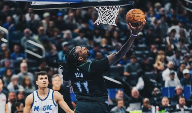 开云APP-芬奇谈里德：我特别喜欢他在防守端强硬、拼抢凶狠的表现