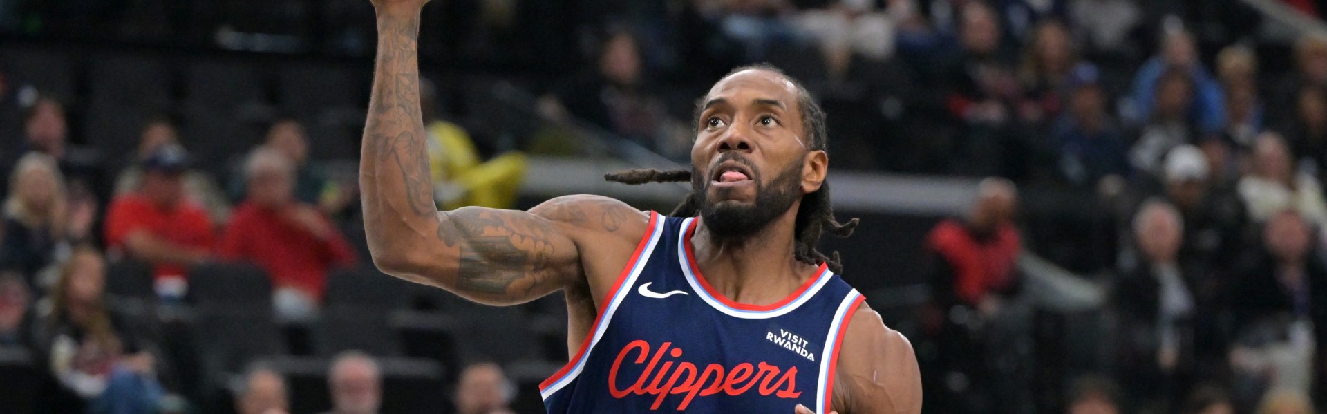 6连胜最粗的大腿！快船5号位是谁区别不大 连胜密码就是战神卡