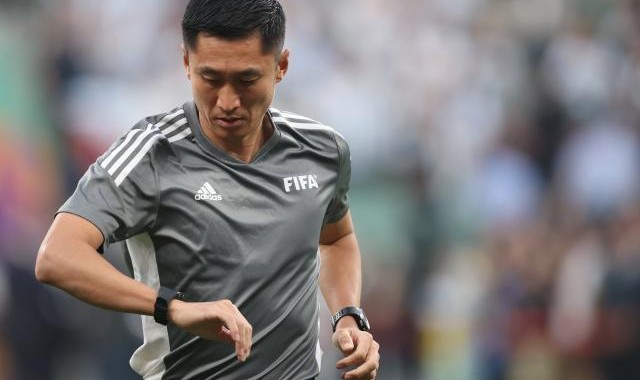 开云中国-马宁傅明入围亚洲杯裁判名单 两助理裁判同时当选